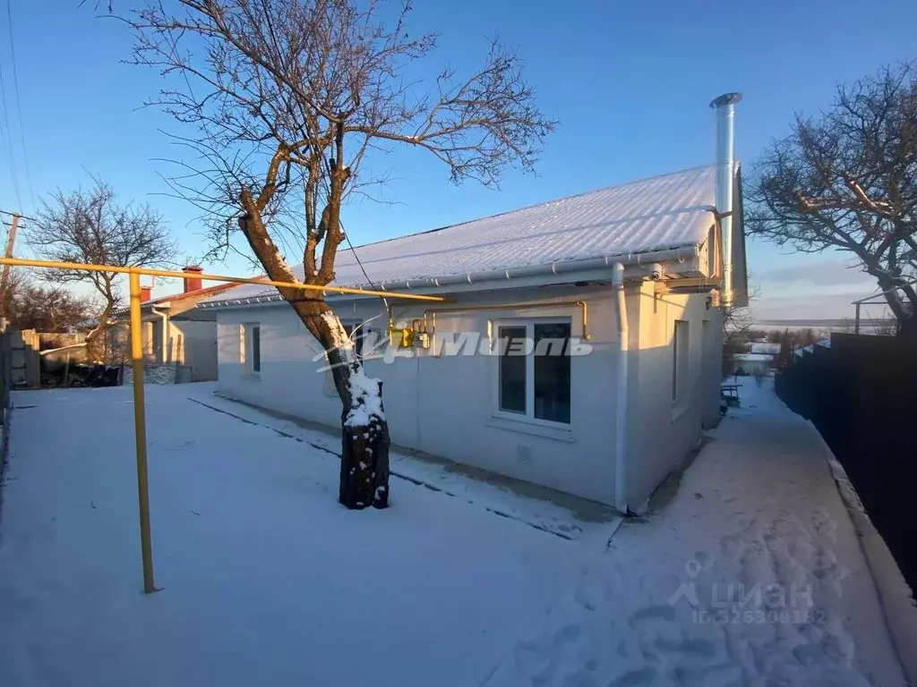 Дом в Крым, Симферопольский район, Кольчугинское с/пос, с. Равнополье ... - Фото 1