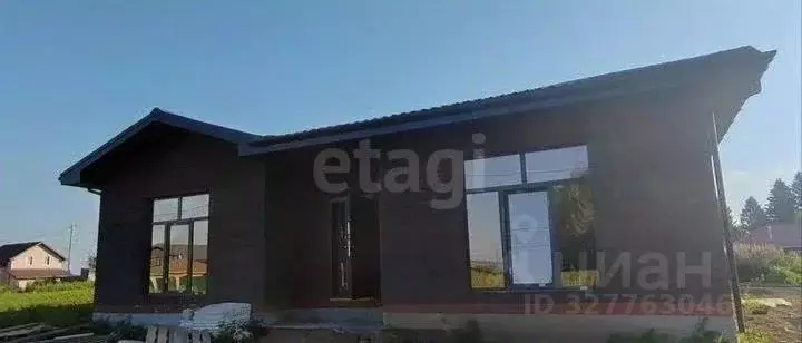 Дом в Пермский край, Октябрьский рп ул. Юбилейная, 23 (130 м) - Фото 1