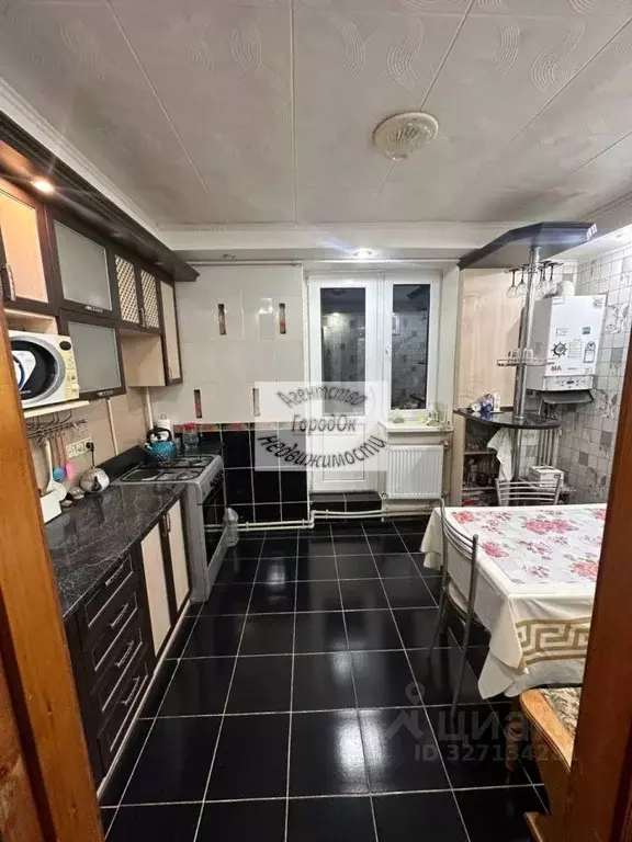 3-к кв. Крым, Саки ул. Кузнецова, 18 (72.3 м) - Фото 1