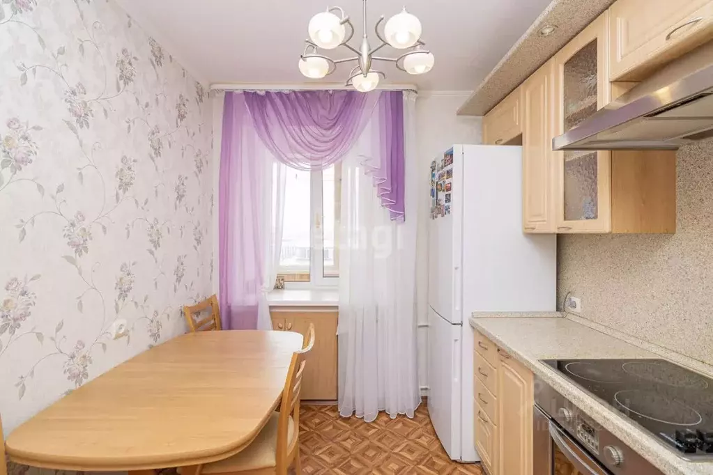 3-к кв. Тюменская область, Тюмень Ялуторовская ул., 29 (73.3 м) - Фото 0