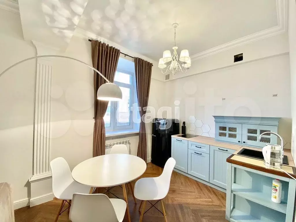 2-к. квартира, 60 м, 2/4 эт. - Фото 0