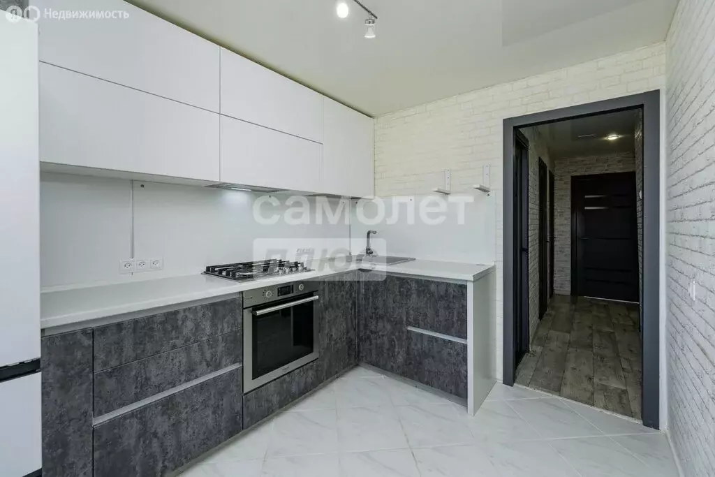 3-комнатная квартира: Кондратово, улица Карла Маркса, 2 (62.8 м) - Фото 1