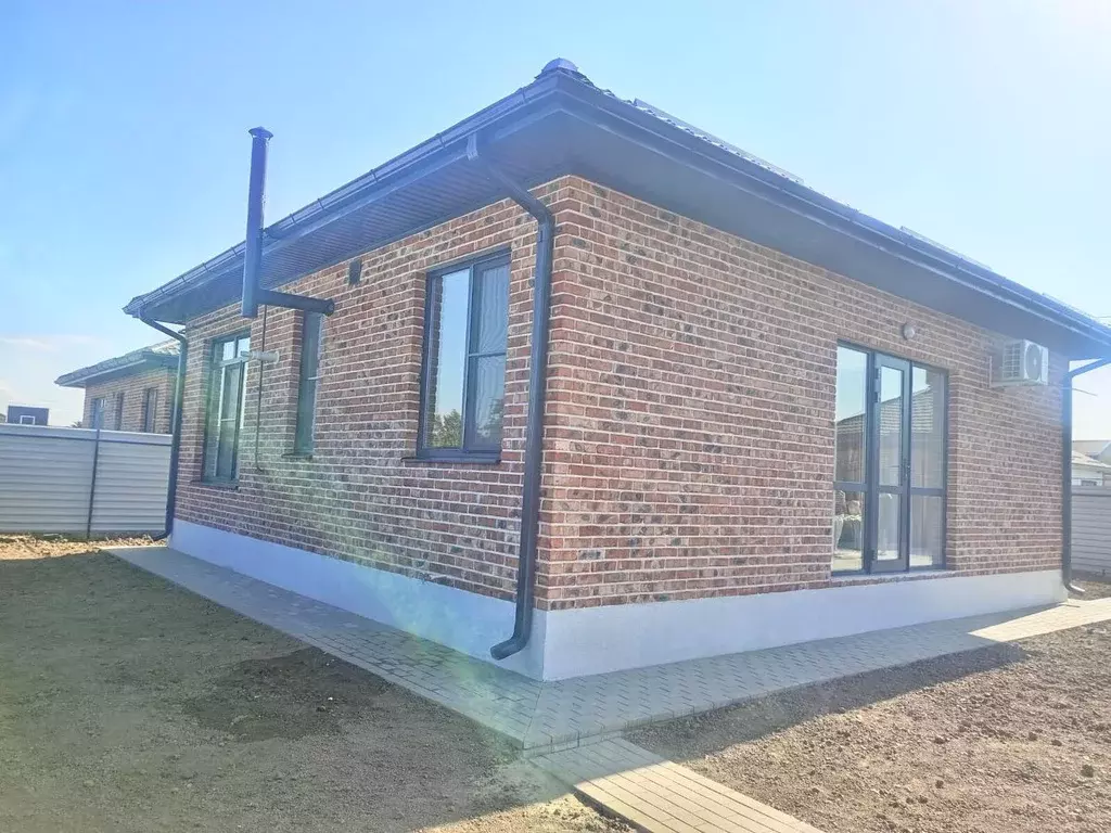 Дом в Краснодарский край, Темрюкский район, Голубицкое с/пос, ... - Фото 2