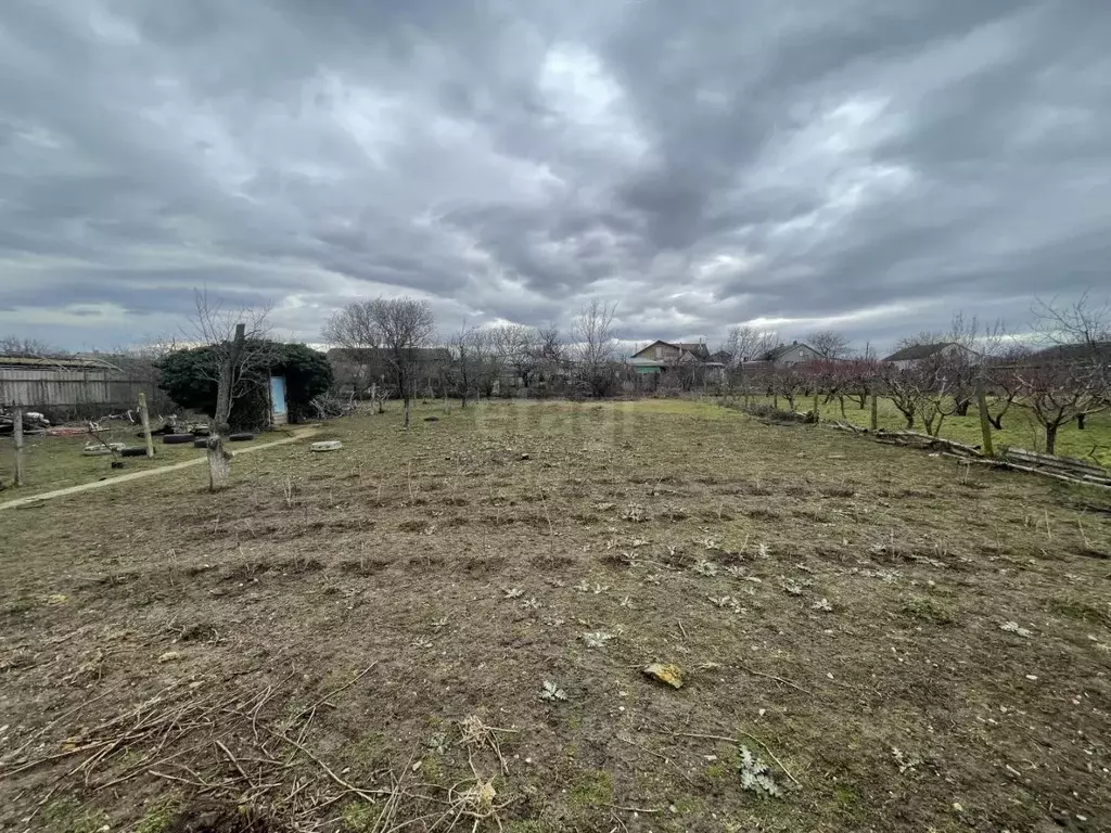 Участок в Крым, Симферопольский район, Родниковское с/пос, с. ... - Фото 1