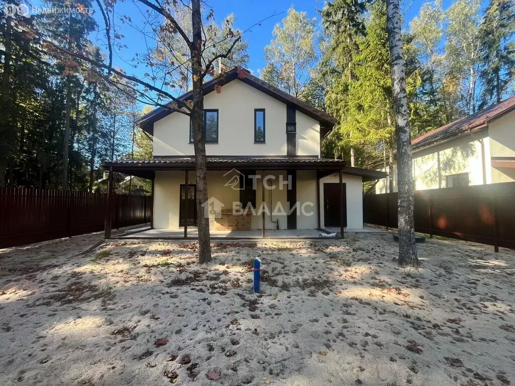 Дом в посёлок городского типа Загорянский, улица Нахимова, 23 (145 м) - Фото 2