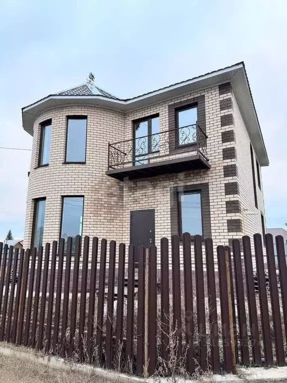 Дом в Башкортостан, Уфимский район, Зубовский сельсовет, с. Зубово ул. ... - Фото 0