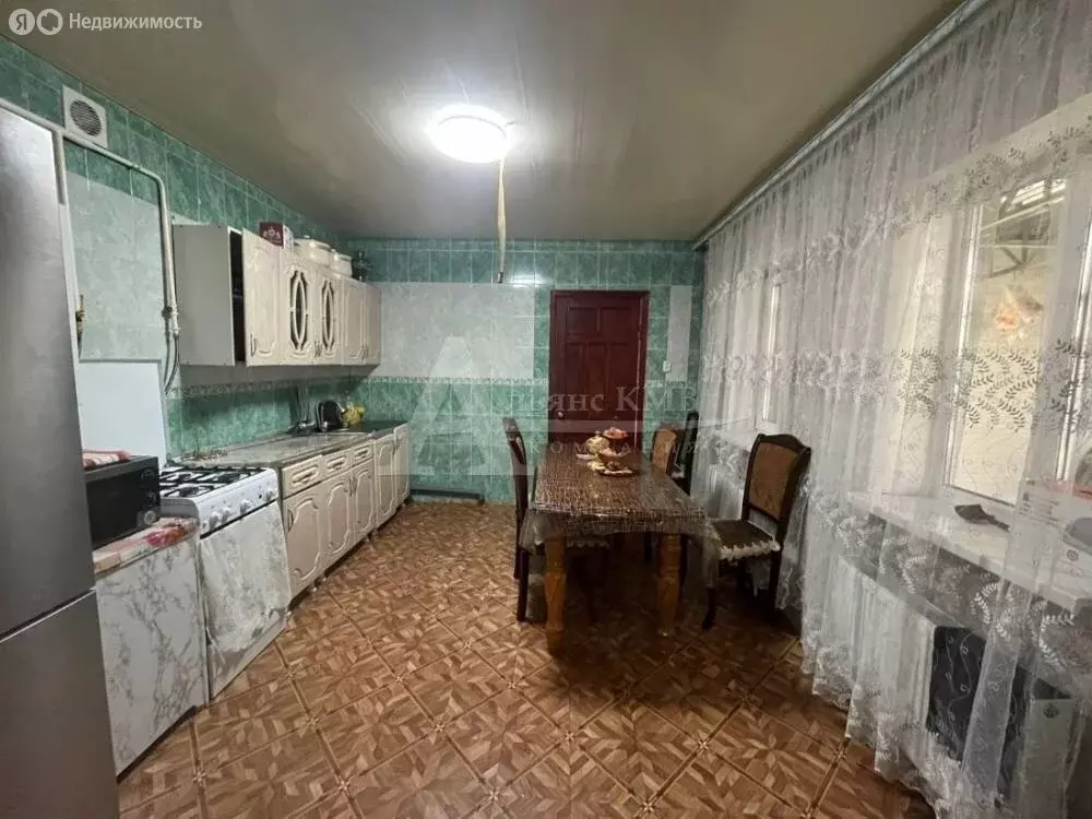 Дом в Зеленокумск, улица Семёнова (130 м) - Фото 1