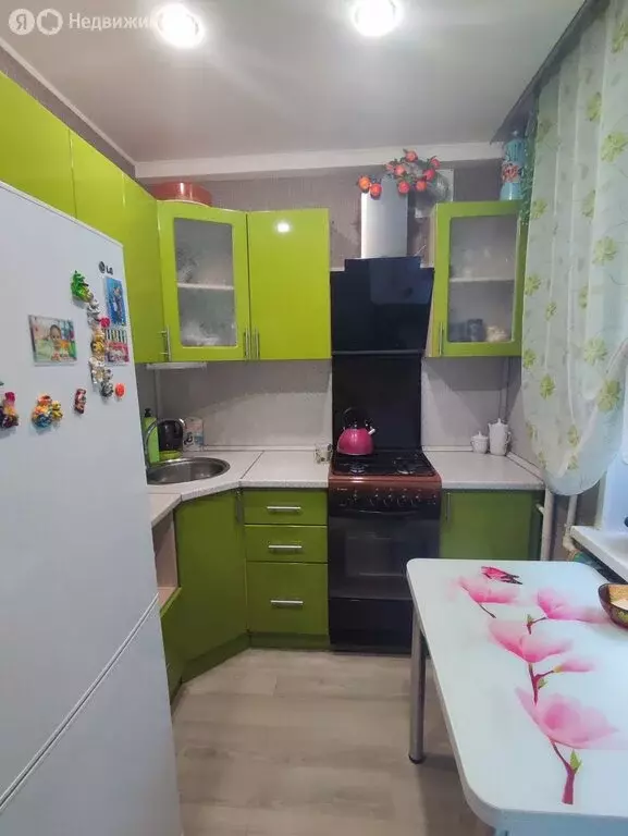 2-комнатная квартира: Энгельс, улица Колотилова, 28 (45 м) - Фото 1