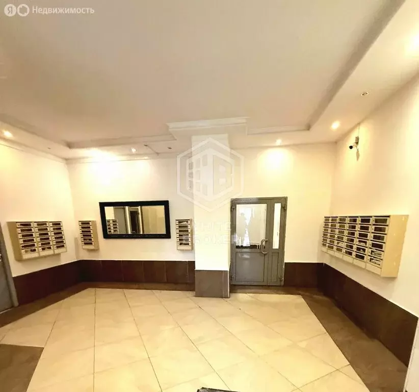 3-комнатная квартира: посёлок городского типа Новоивановское, ... - Фото 1