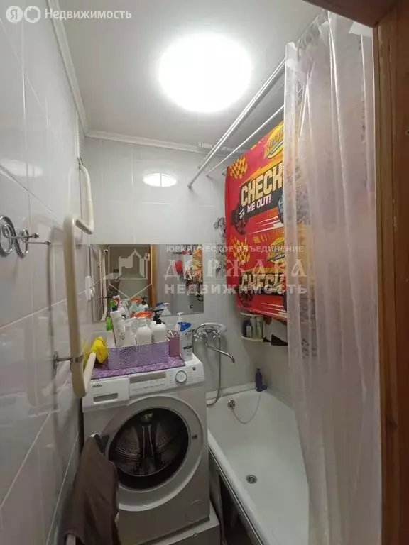 3-комнатная квартира: Топки, микрорайон Красная Горка, 19 (61.8 м) - Фото 2