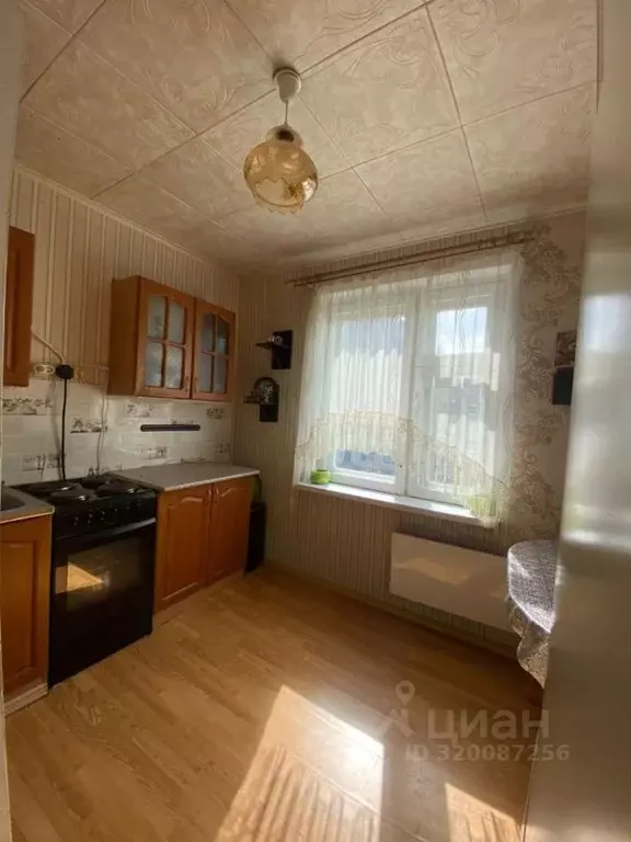 2-к кв. Кировская область, Киров просп. Строителей, 9к1 (49.6 м) - Фото 0