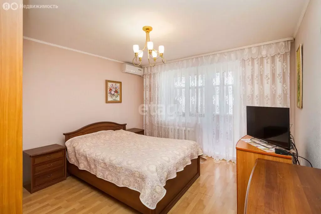 3-комнатная квартира: Тюмень, Уральская улица, 53 (67.3 м) - Фото 0