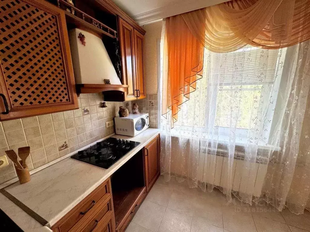 3-к кв. Мордовия, Саранск ул. Сущинского, 9 (64.1 м) - Фото 0