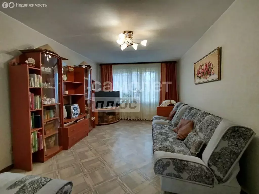 3-комнатная квартира: Краснокамск, улица Калинина, 3А (60.3 м) - Фото 0