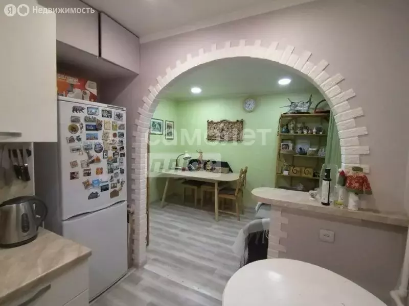 3-комнатная квартира: Октябрьский, улица Шашина, 6 (52.3 м) - Фото 1