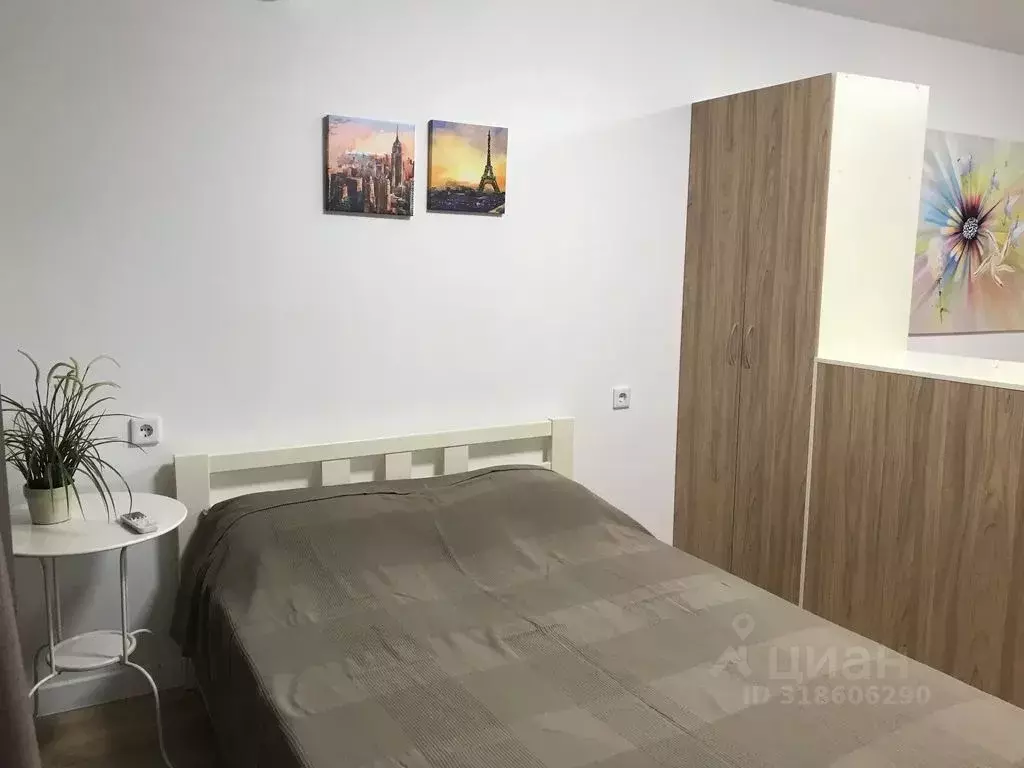 1-к кв. Краснодарский край, Новороссийск Суворовская ул., 77 (42.0 м) - Фото 0