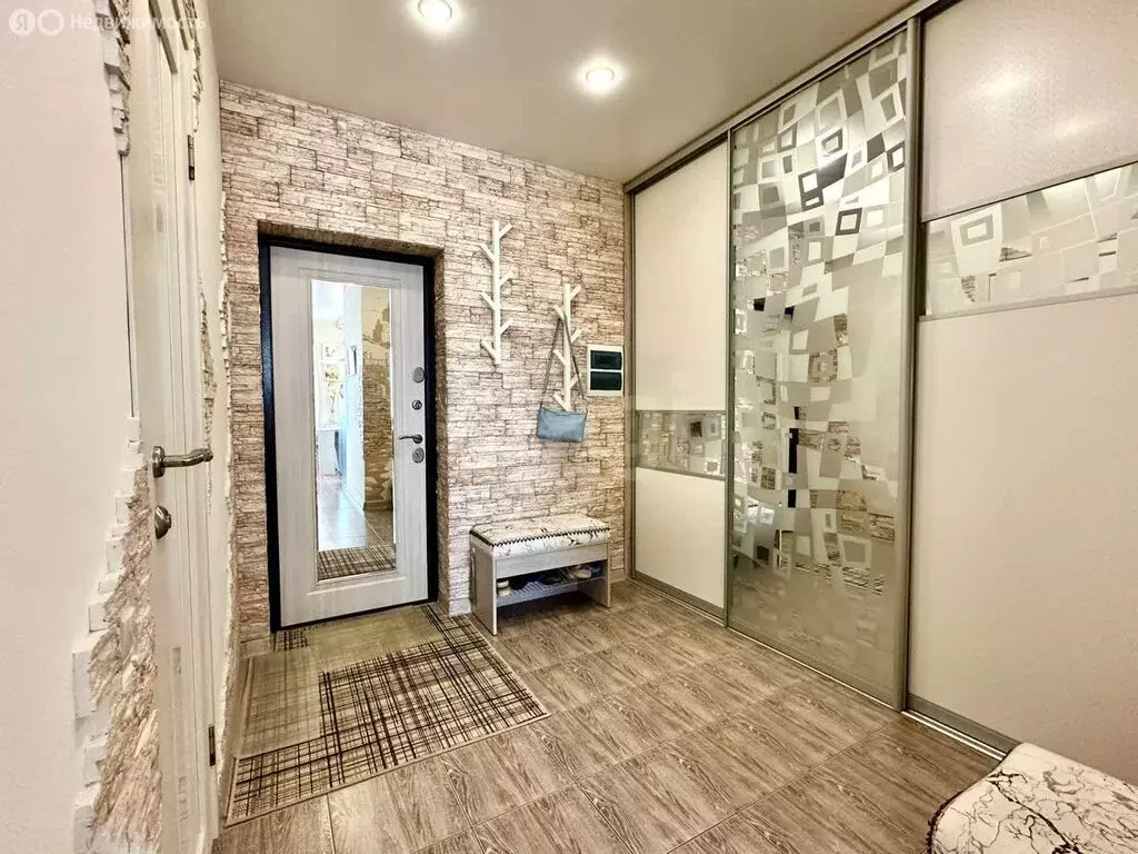 1-комнатная квартира: Энгельс, Дубовская улица, 5к2 (43 м) - Фото 1
