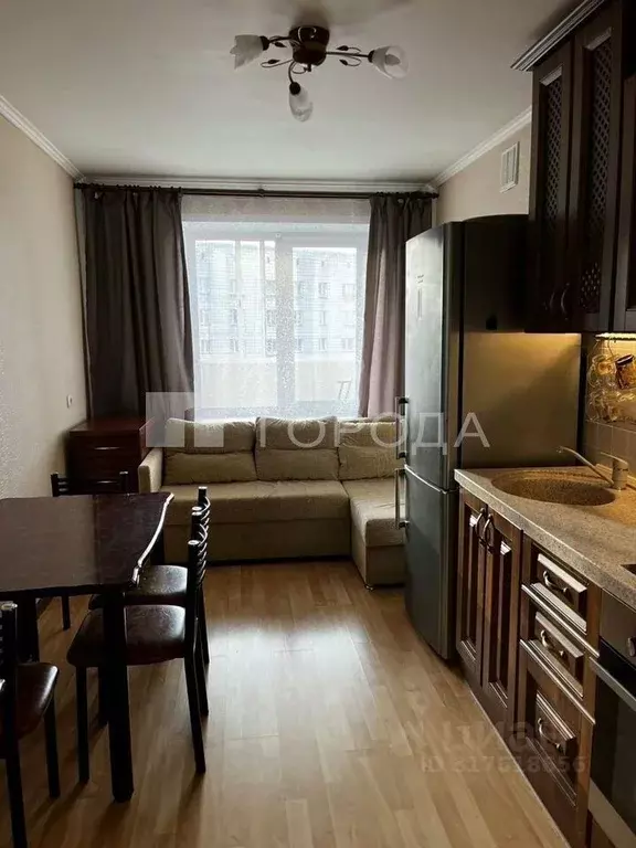 2-к кв. Новосибирская область, Новосибирск ул. Серебряные Ключи, 8 ... - Фото 1