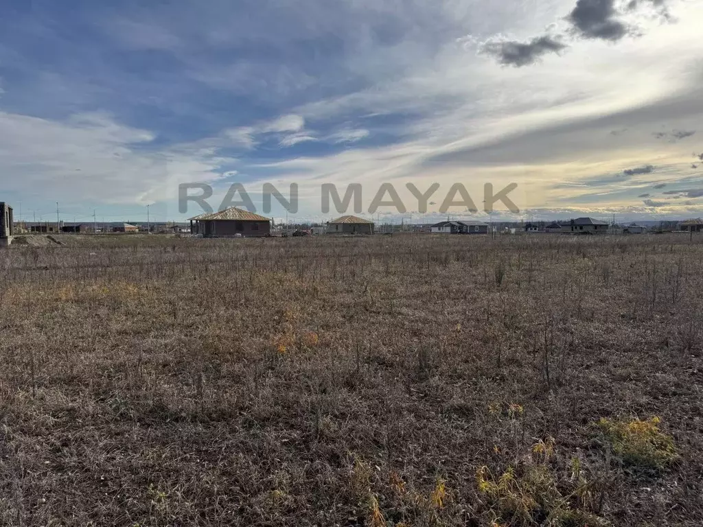 Участок в Адыгея, Майкоп ул. Маршала Василевского, 104 (6.3 сот.) - Фото 1