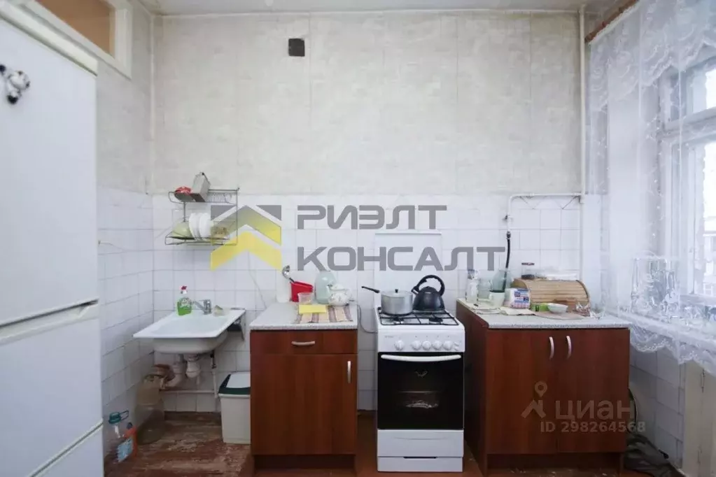 2-к кв. Омская область, Омск ул. Орджоникидзе, 13 (65.5 м) - Фото 2