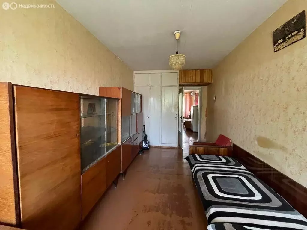 3-комнатная квартира: Волгоград, улица Елисеева, 9 (59.2 м) - Фото 1