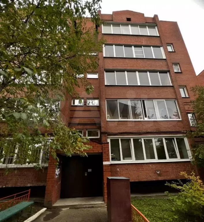 1-к. квартира, 42 м, 4/6 эт. - Фото 0