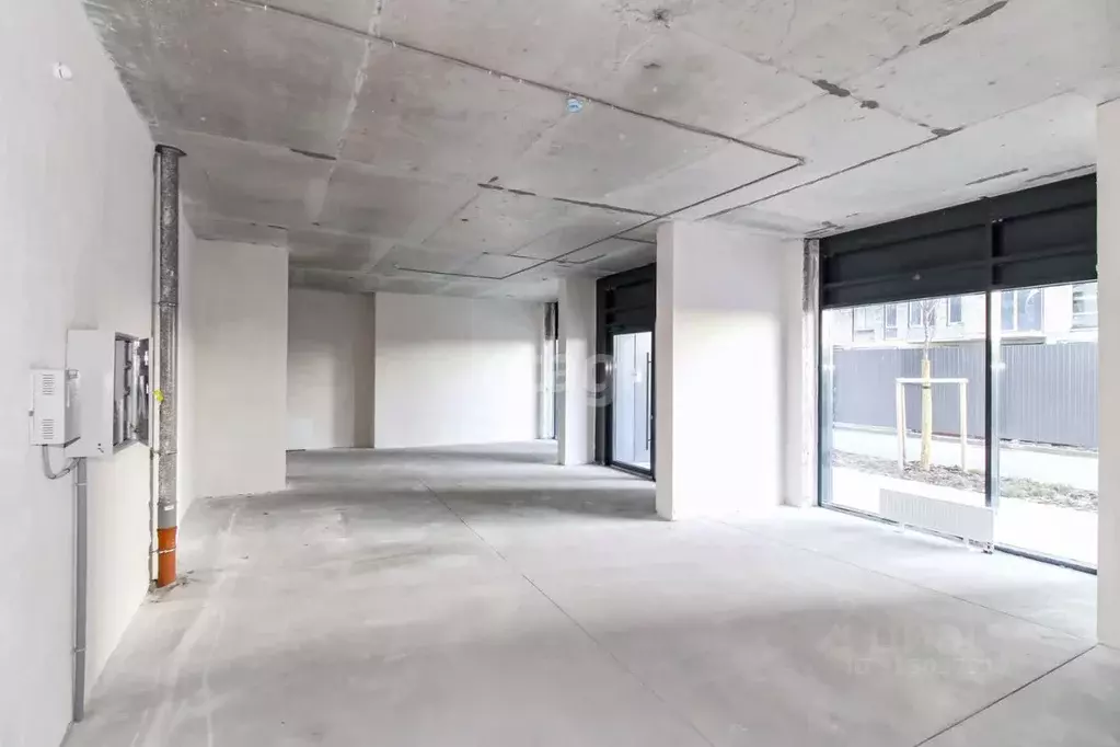 Помещение свободного назначения в Тюменская область, Тюмень ул. ... - Фото 1