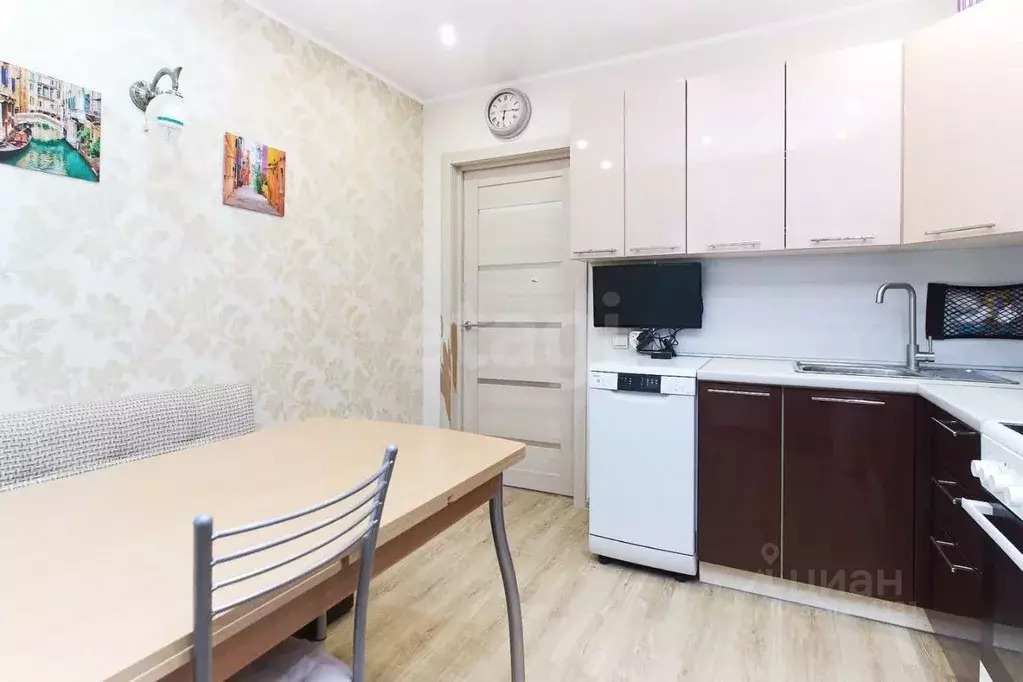 1-к кв. Тюменская область, Тюмень Нефтяников мкр, ул. Пирогова, 11 ... - Фото 1