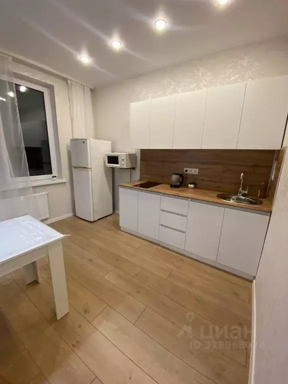 1-к кв. Удмуртия, Ижевск ул. Орджоникидзе, 34 (36.0 м) - Фото 0