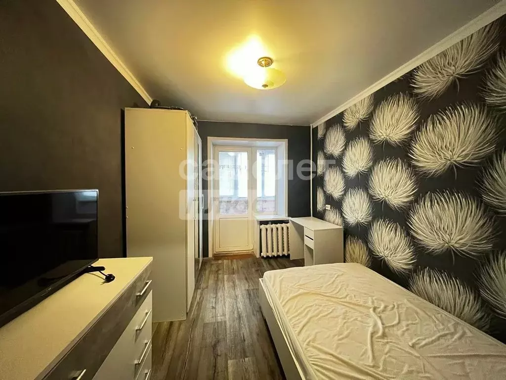 3-к кв. Курская область, Курск просп. Кулакова, 9 (65.0 м) - Фото 0