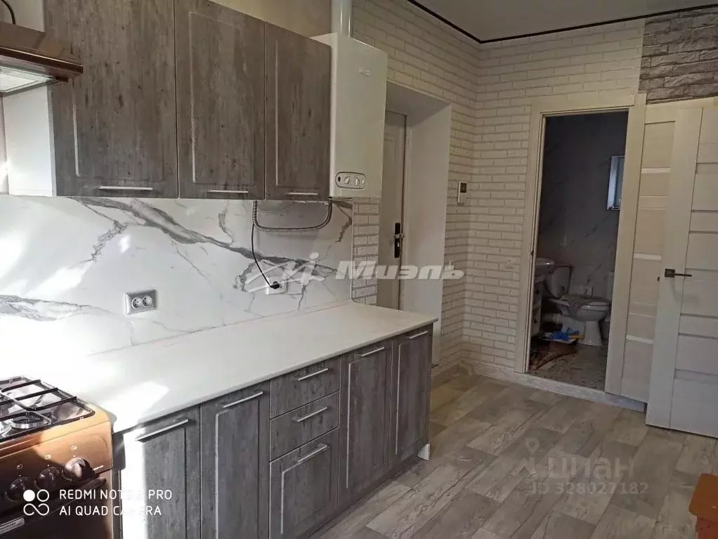 Дом в Крым, Симферопольский район, Мирновское с/пос, с. Белоглинка ул. ... - Фото 2