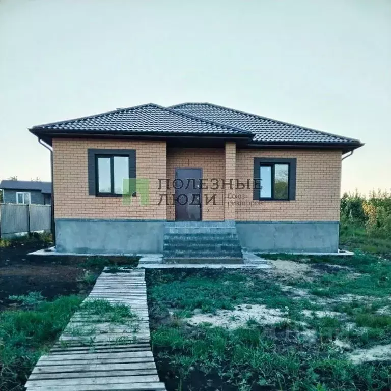 Дом в Белгородская область, Белгородский район, Никольское с/пос, с. ... - Фото 1