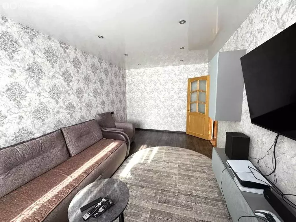 2-комнатная квартира: Республика Саха (Якутия), городской округ Жатай, ... - Фото 2