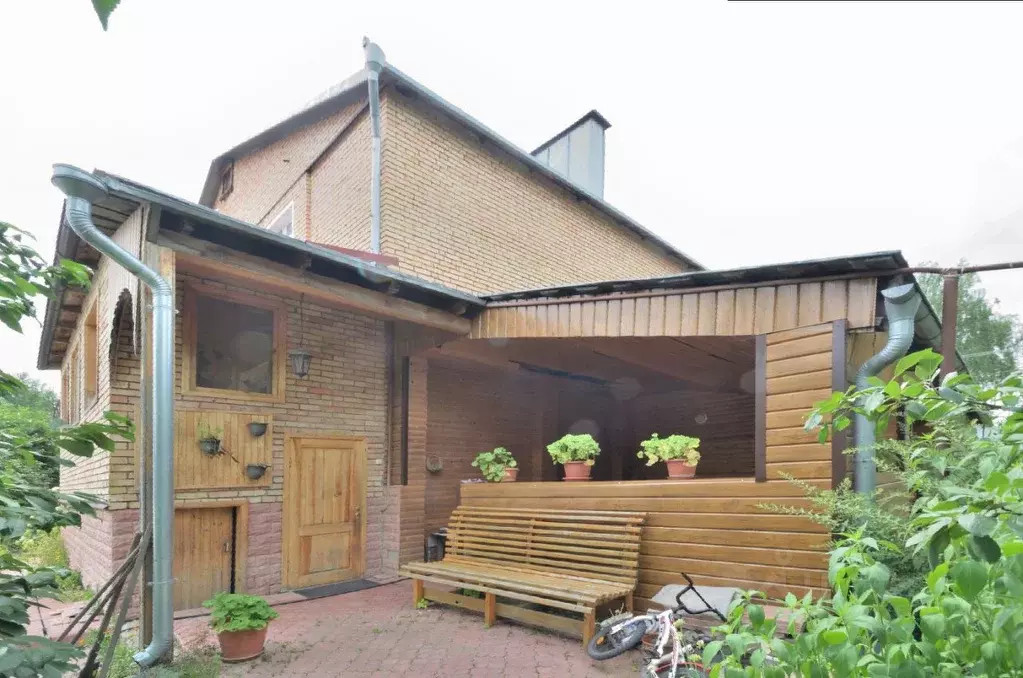 Дом в Пензенская область, Пенза проезд 1-й Достоевского, 15 (300 м) - Фото 1