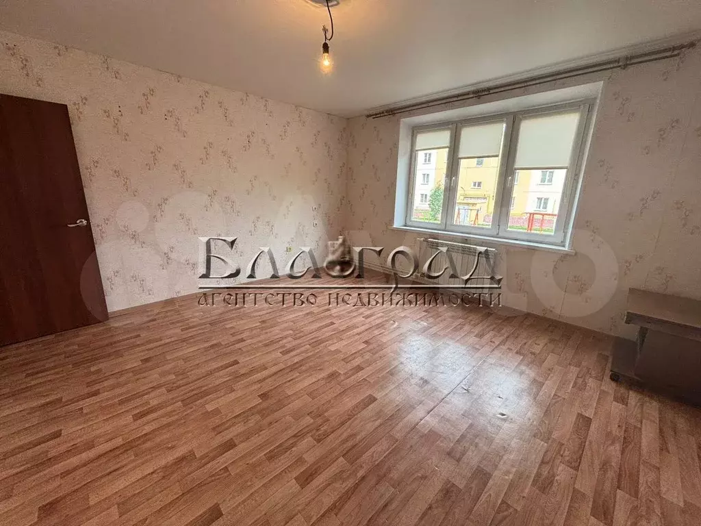 2-к. квартира, 55 м, 1/3 эт. - Фото 1