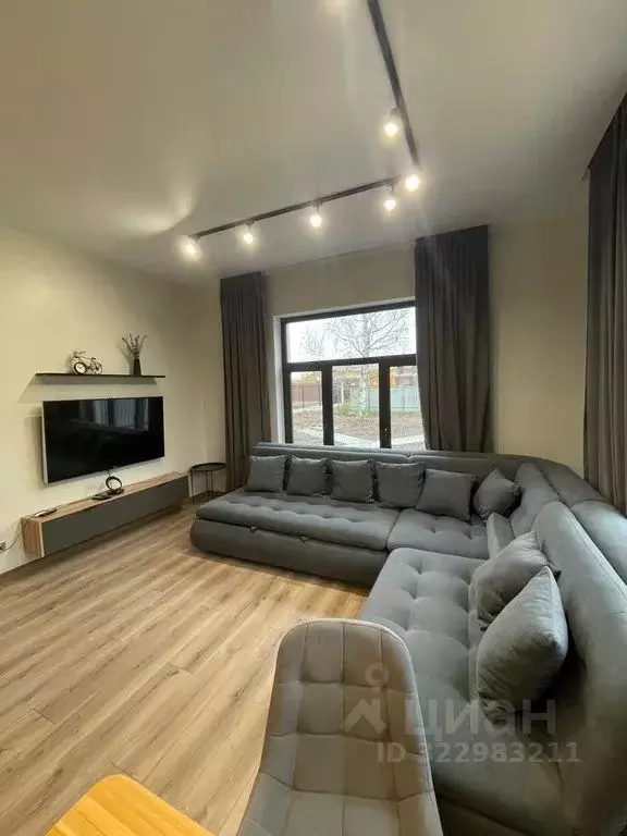 Дом в Ленинградская область, Выборг Петровский мкр, пос. Выборгский, ... - Фото 2