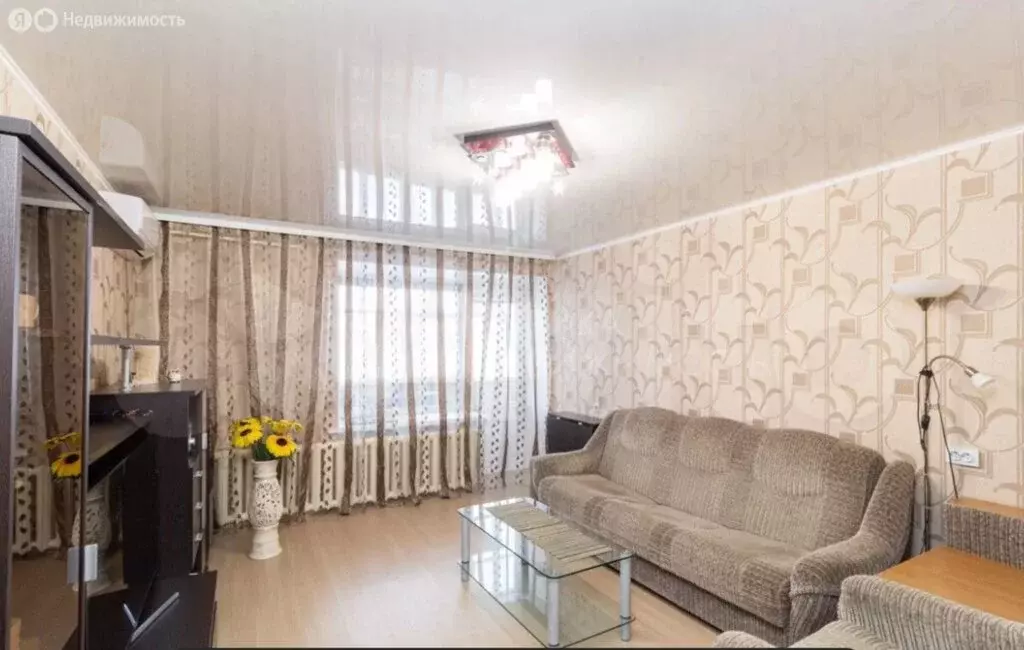 3-комнатная квартира: Тюмень, улица Мельникайте, 48А (61.3 м) - Фото 2