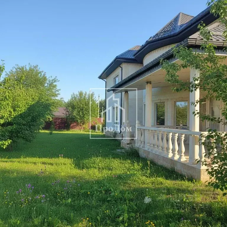 Коттедж в Белгородская область, Старооскольский городской округ, с. ... - Фото 1