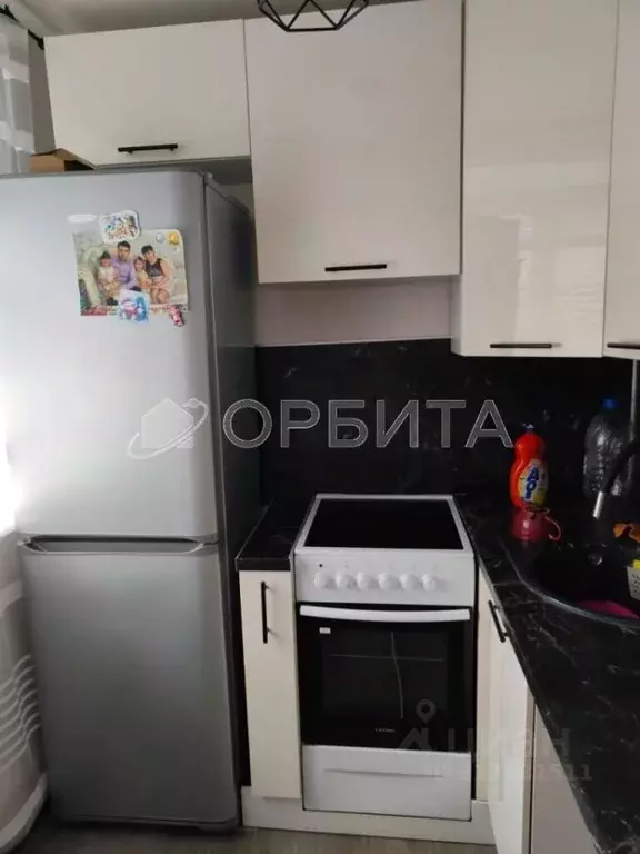 2-к кв. Тюменская область, Тюмень Курская ул., 2 (48.0 м) - Фото 1
