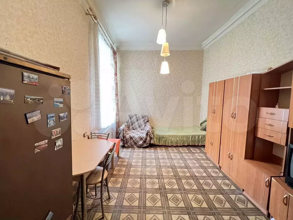Комната 16 м в 7-к., 2/4 эт. - Фото 0