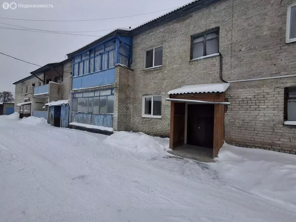 3-комнатная квартира: посёлок Асбестовский, Комсомольская улица, 13 ... - Фото 1