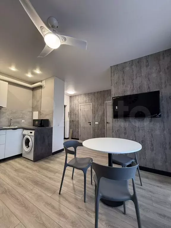 1-к. квартира, 40 м, 2/13 эт. - Фото 1