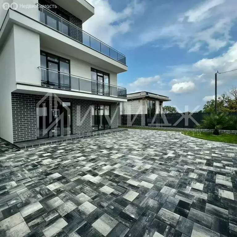 Дом в Сириус, Хоккейная улица (220 м) - Фото 1