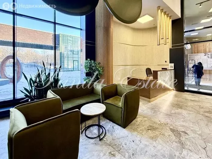 3-комнатная квартира: Москва, улица Сокольнический Вал, 3 (100 м) - Фото 1