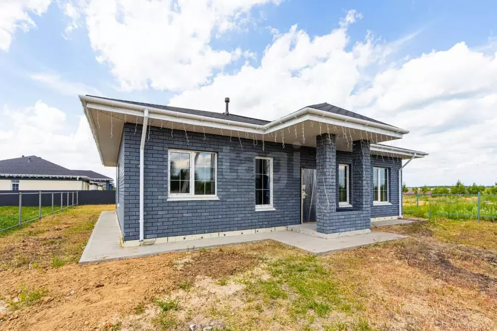 Дом в Тюменская область, Тюменский муниципальный округ, с. Перевалово, ... - Фото 1