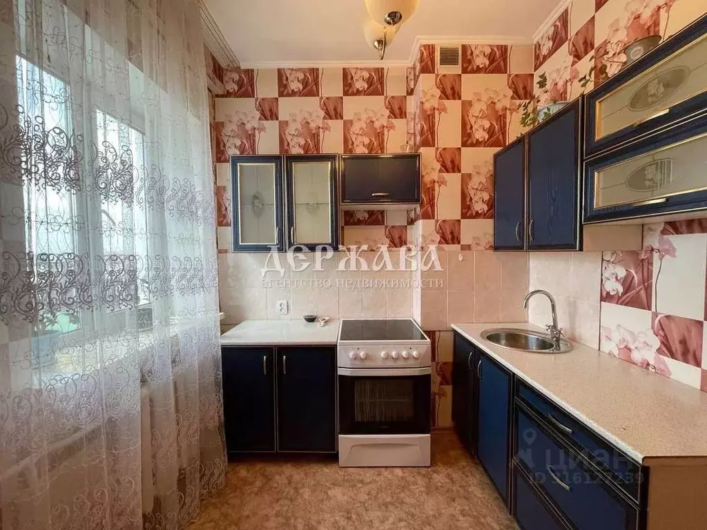 1-к кв. Белгородская область, Старый Оскол Буденного мкр, 16 (30.0 м) - Фото 0