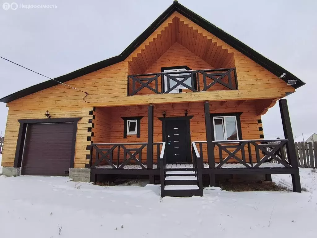 Дом в Урик, улица Перетолчина (180 м) - Фото 1