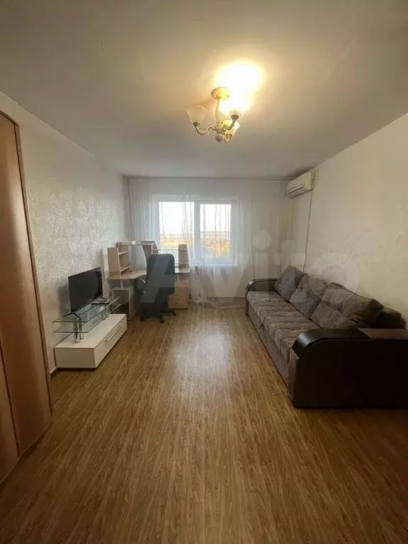 1-к. квартира, 41 м, 8/17 эт. - Фото 0