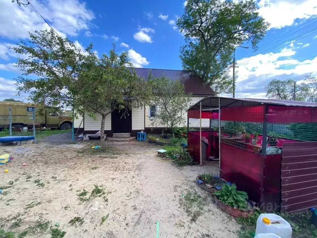 Дом в Волгоградская область, Новоаннинский район, Филоновское с/пос, ... - Фото 1