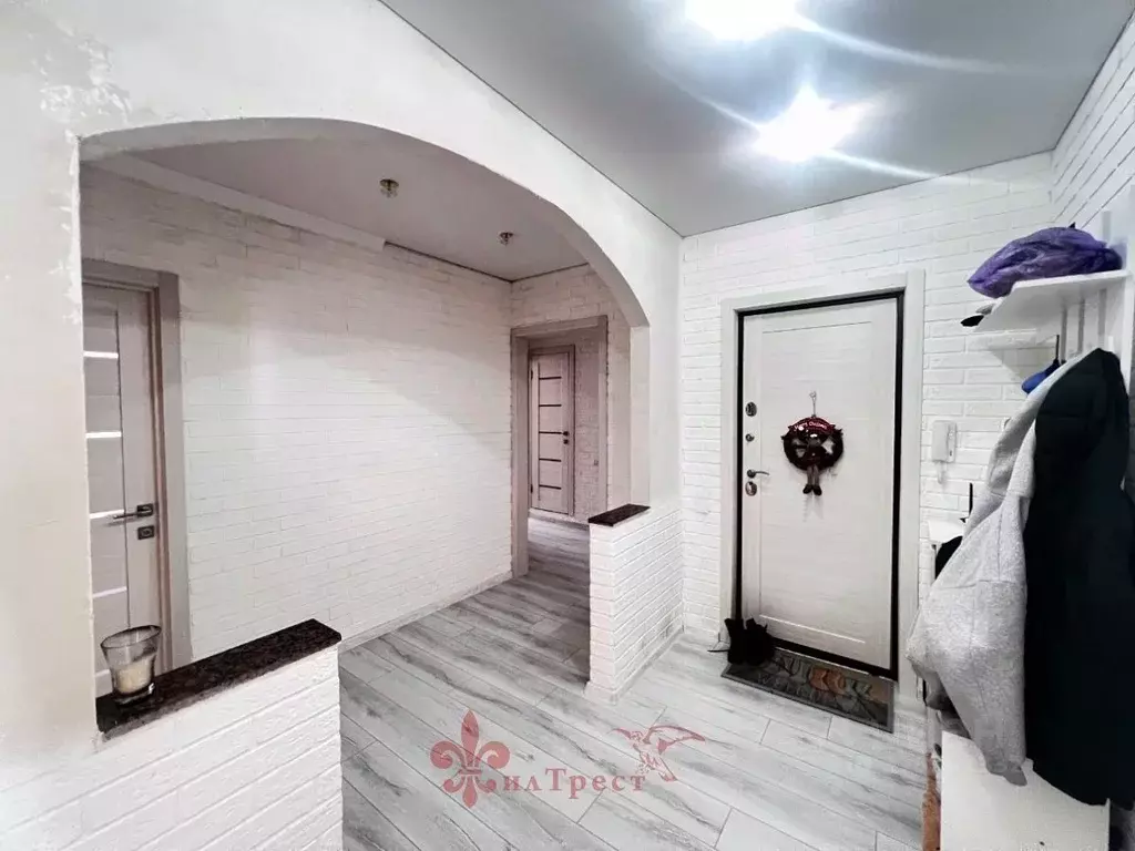 3-к кв. Белгородская область, Белгород ул. Есенина, 48 (68.8 м) - Фото 2